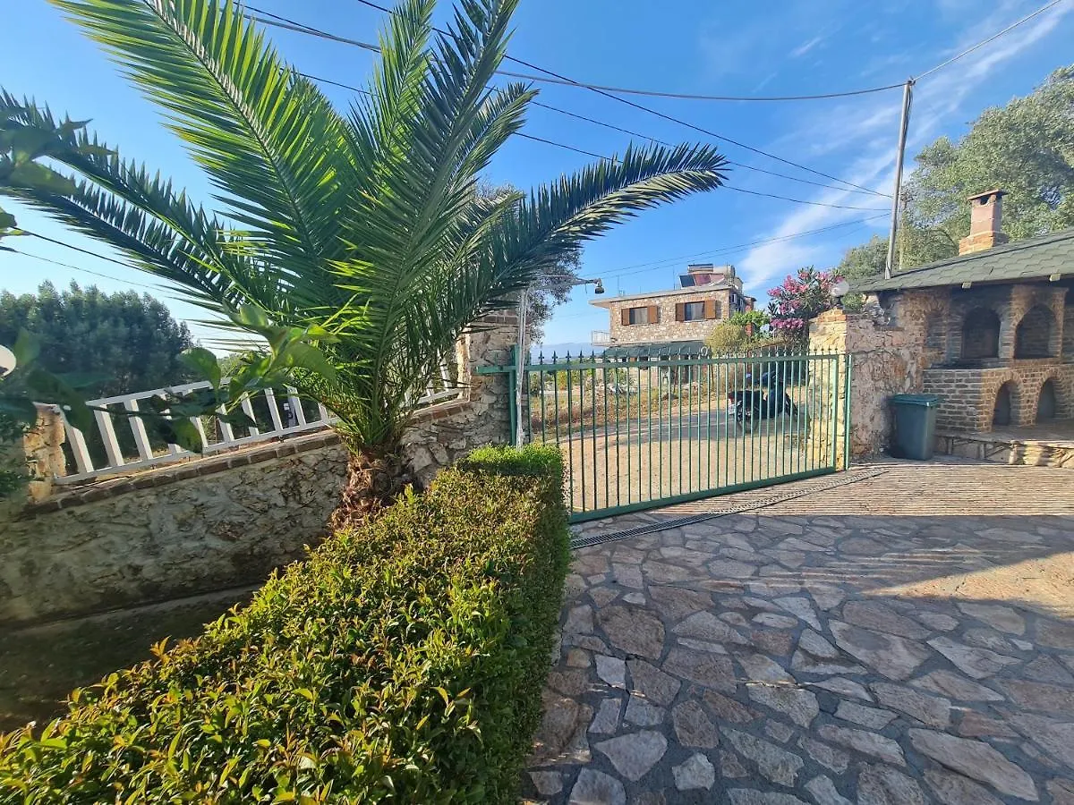 Garden House Villa Ksamil Holiday home