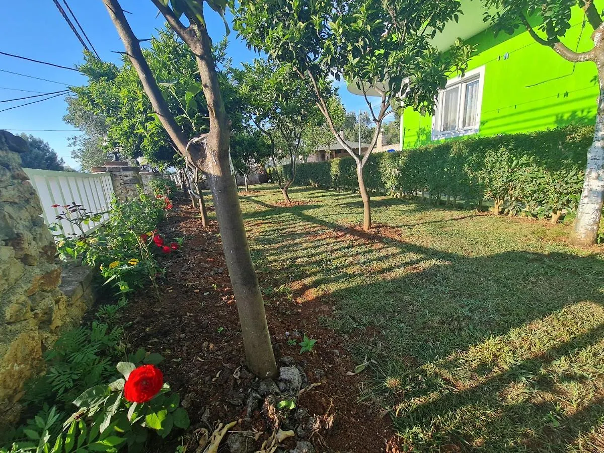 Garden House Villa Ksamil Holiday home